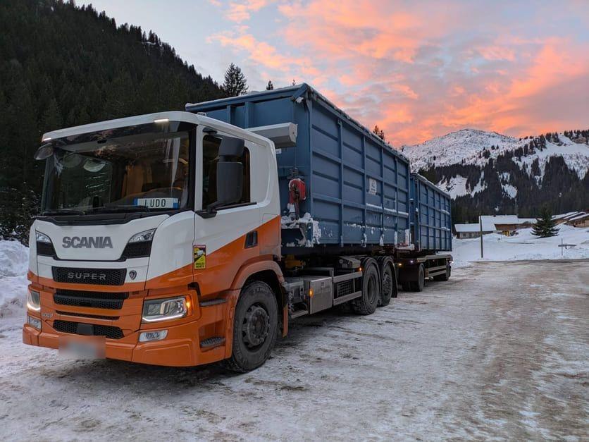 Camion Ampliroll TRANS MIS et bennes amovibles (photo 7)