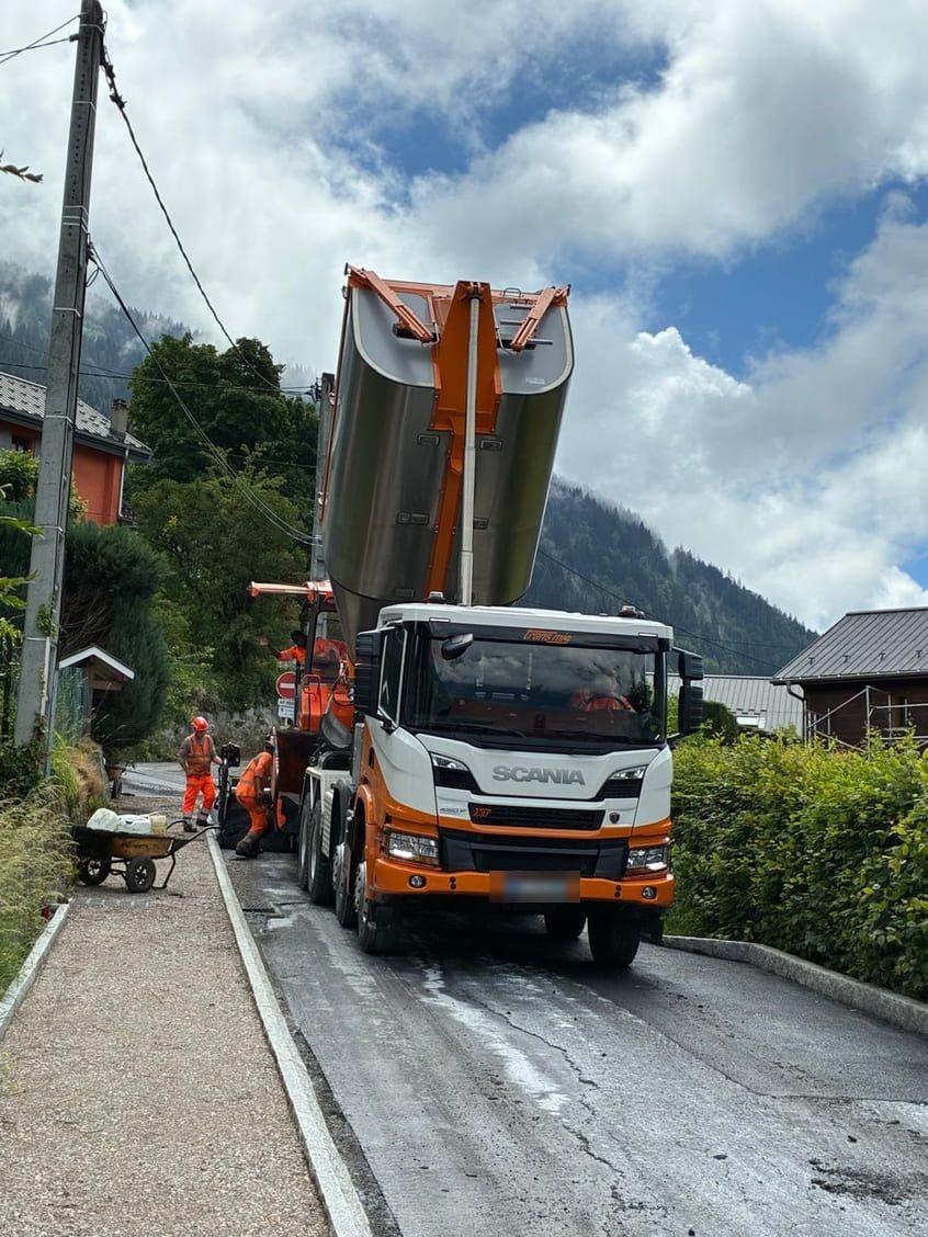 Benne spéciale enrobé de la flotte TRANS MIS (photo 5)