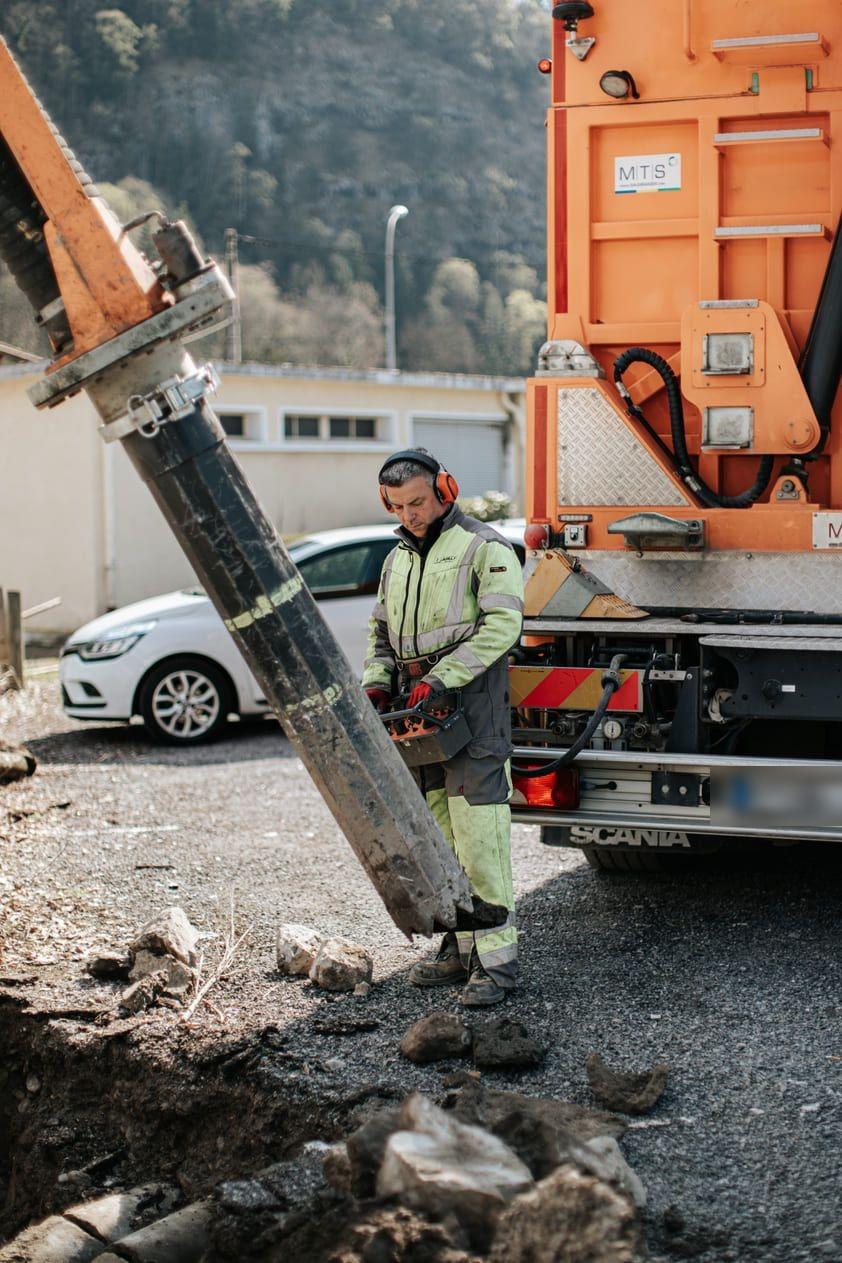 Camion aspiratrice TRANS MIS pour le terrassement par aspiration (photo 3)